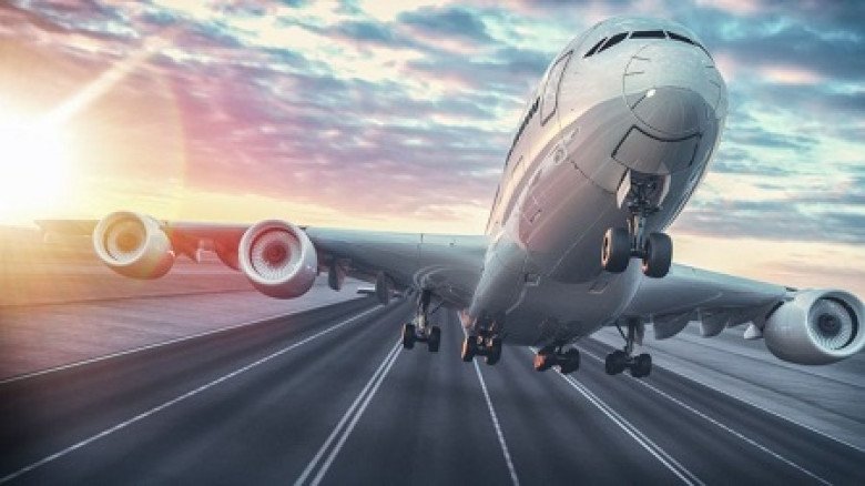 উপসাগরীয় দেশগুলোর আকাশসীমা বন্ধ, ৩৪০০-এর বেশি ফ্লাইট বাতিল